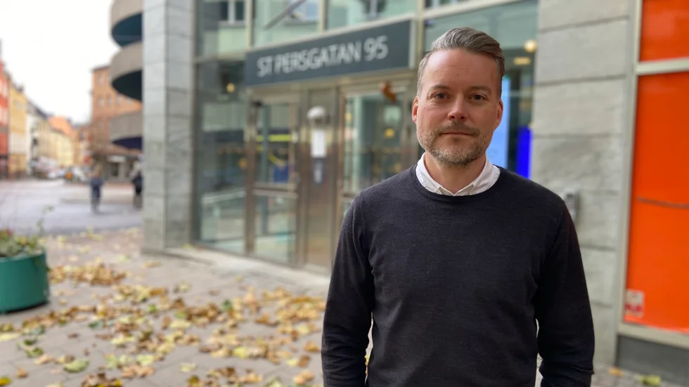 "Det är ett program som har enorma ekonomiska utmaningar, därför bör det övervägas av politiken om man ska fortsätta ha det programmet", säger Jonas Eriksson, verksamhetschef på gymnasieskolan, om förslaget att lägga ner industriprogrammet.