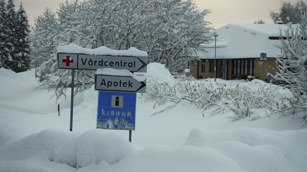 Infart till den kombinerade hälsocentralen och äldreverksamheten i Vittangi.