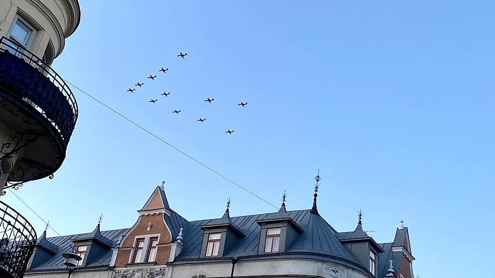 De flög även över de centrala delarna av Norrköping.