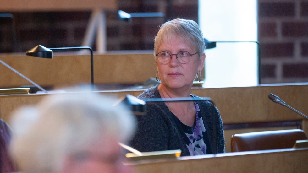 Maria Platni (V) om varför hon beslutade att inte delta i nämndens beslut om besparingar som antogs den 20 december. 
