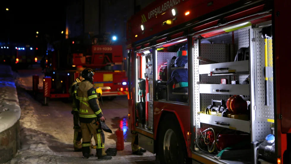 På torsdagskvällen började det brinna i en lägenhet i Gamla Uppsala. "Köket ska vara förstört", säger Henrik Jynnesjö vid räddningstjänsten.