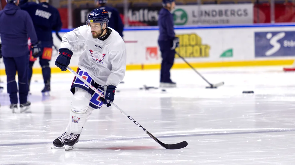 Oscar Fantenberg - LHC-spelaren med högst betyg i det nya TV-spelet NHL 24.