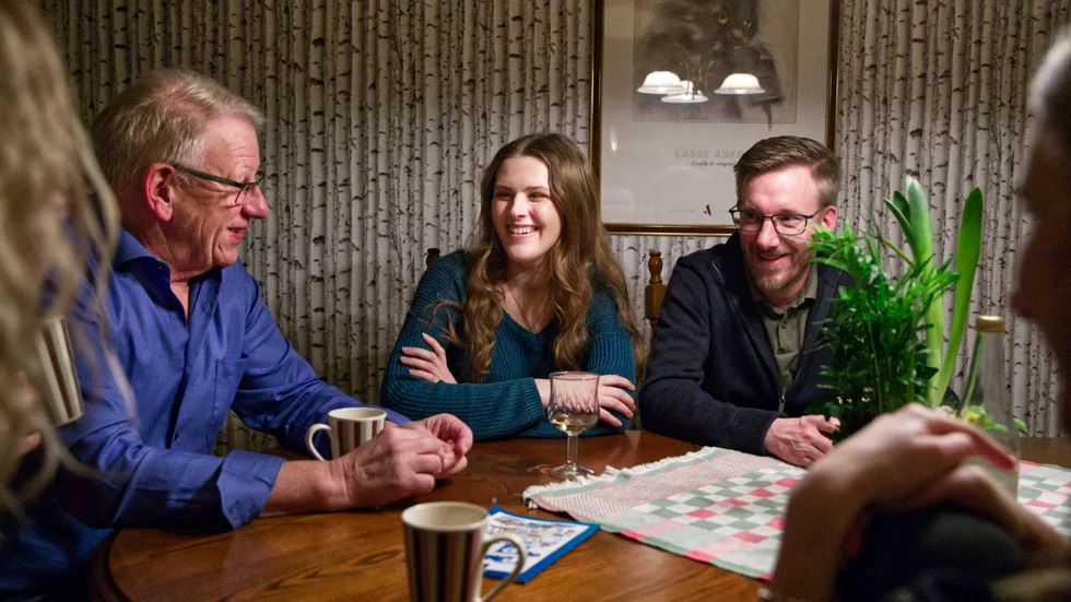 Jörgen, Tilde och Thobias delar nu scen för första gången. Tre generationer som alla är enade om att det roligt att få göra det här tillsammans.