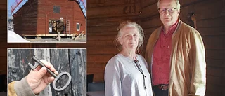 Anrik loge flyttad och återuppbyggd – invigs med tårta