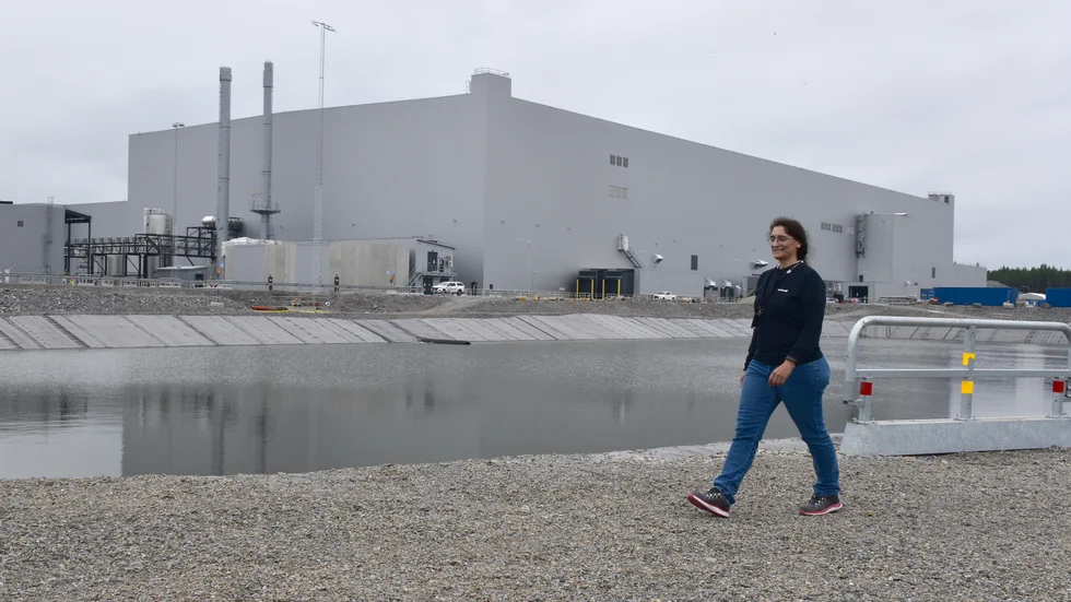Sofia Goncalves, arbetsmiljöingenjör på Northvolt Ett, började sitt jobb vid halvårsskiftet. Nu har hon över 2 000 arbetskamrater.