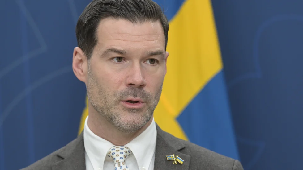 Bistånds- och utrikeshandelsminister Johan Forssell (M) presenterar ny utrikeshandelsstrategi under en pressträff.