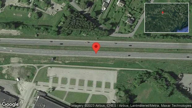 Flera fordon i trafikolycka på E20