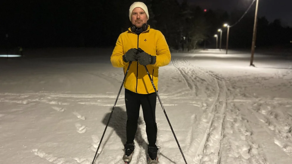 Kim Eriksson bytte paddleboardträning mot skidor under onsdagskvällen. 