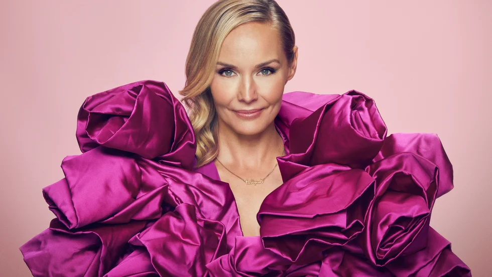 Carina Berg leder årets ”Barncancergalan – det svenska humorpriset” som sänds på Viaplay och TV3. Pressfoto.