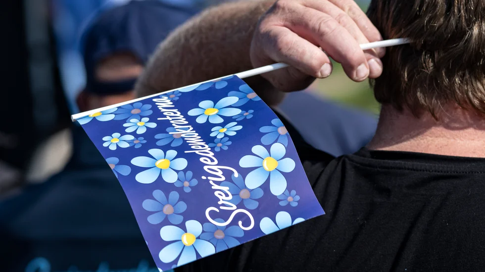Sysslar Sverigedemokraterna i Sörmlands kommuner med samma typ av anonyma påverkanskampanjer som de gör nationellt? frågar Martina Johansson (C) och Martina Hallström (C).