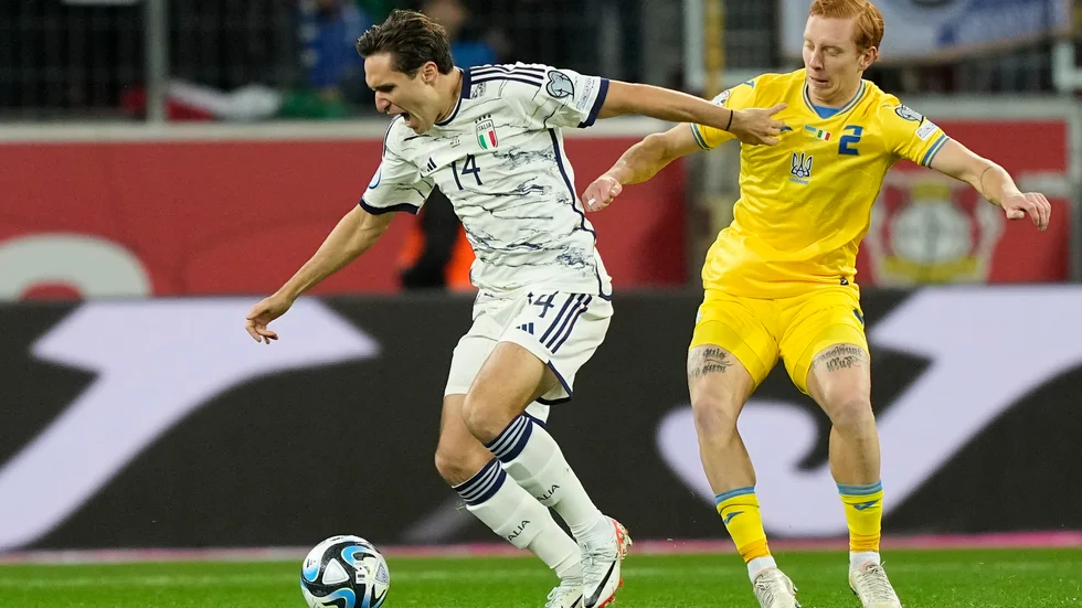 Federico Chiesa (i vitt).