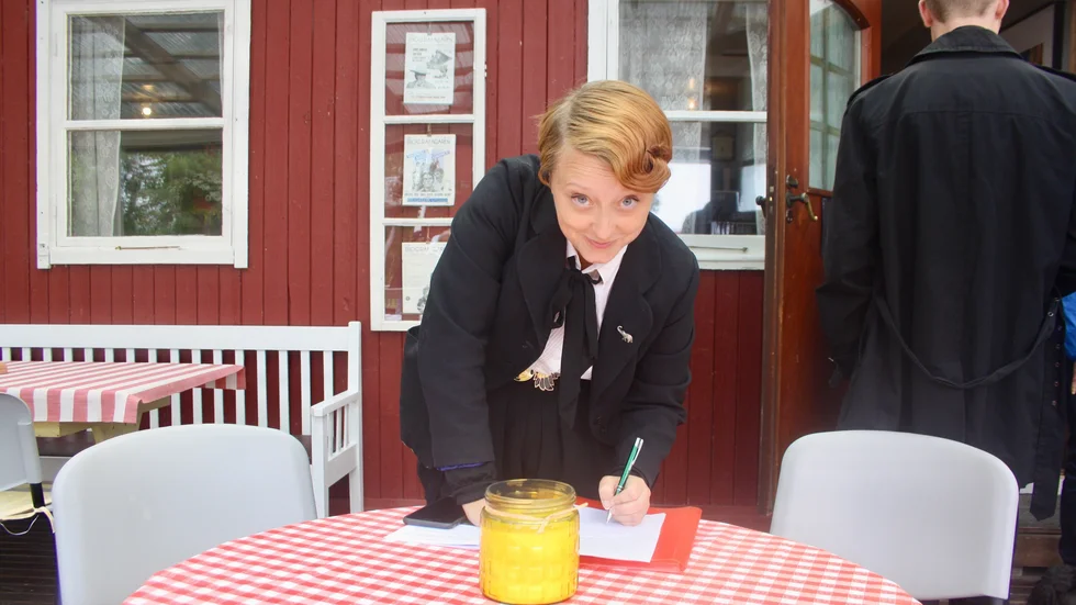 Clara Gustavsson förbereder sitt invigningstal.
