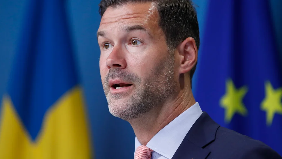 Sex miljarder kronor ska Sverige bidra med till Ukrainas återuppbyggnad, enligt biståndsminister Johan Forssell (M).