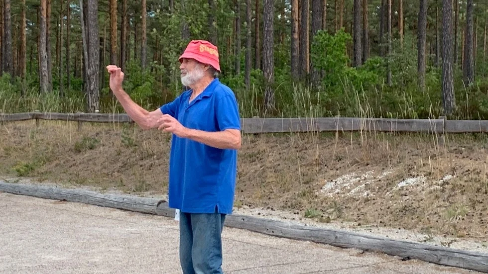 Kjell Andersson har precis kastat ut i sista gruppspelsmatchen. 