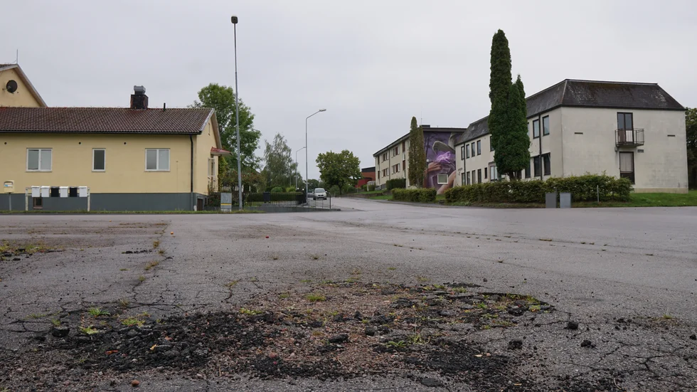 Delar av Edsbruk har tappat befolkning och offentlig service de senaste decennierna. Det har lett till problem med lokaler som står tomma.
