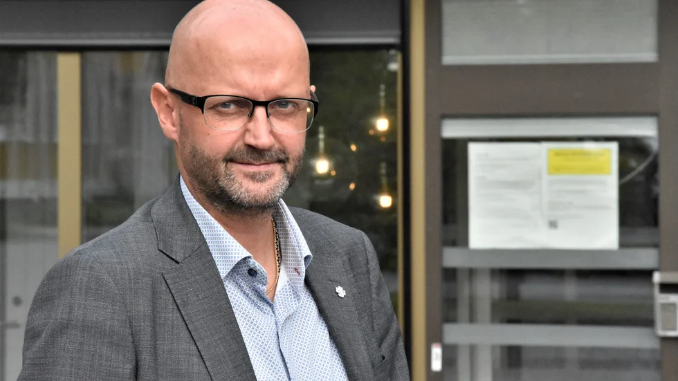Haparandas kommunalråd Sven Tornberg (C) ser givetvis mycket positivt på att gränsen till Finland nu öppnas för alla svenskar.
