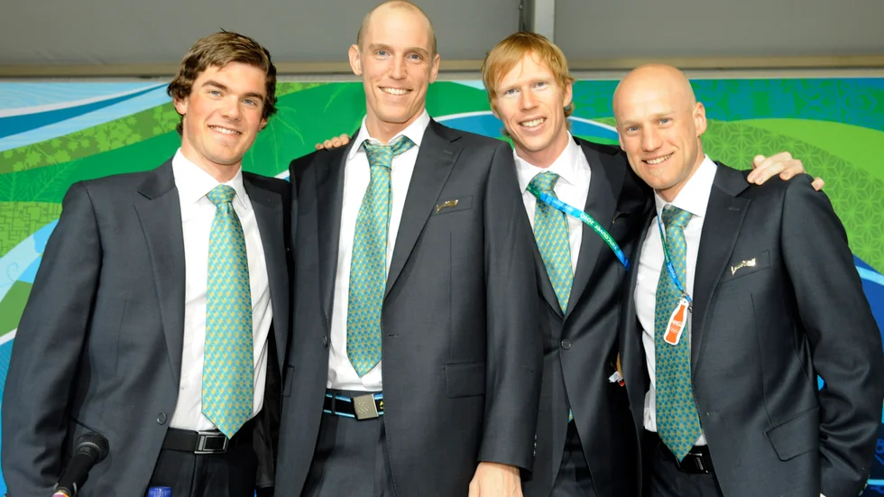 Det svenska stafettlaget vid OS i Vancouver 2010 – och nyblivna bronsmedaljörer: Fredrik Lindström, Björn Ferry, Mattias Nilsson and Carl-Johan Bergman.