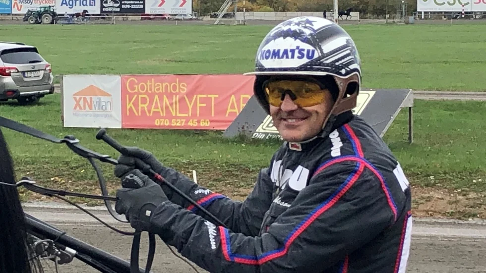 Ulf Ohlsson levererade igen. Kusken som kört mest lopp genom tiderna i Sverige vann V64-4 med Petri Salmela-tränade Jamie Sisu.