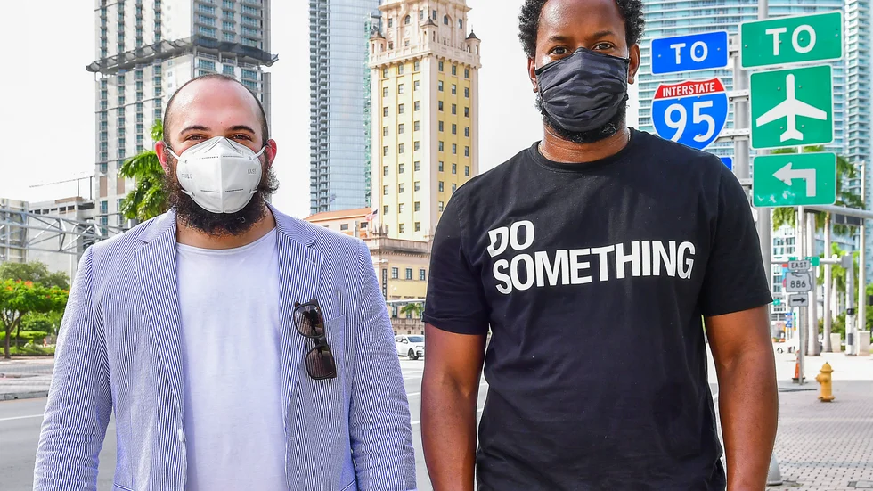 Aktivisterna William Byatt och Robert Dempster deltog båda i Black Lives Matter-protesterna i Miami i somras. Nu hoppas de på högt valdeltagande i det stundande presidentvalet.