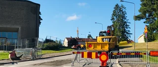Läroverksgatan avstängd under cykelbanebygge