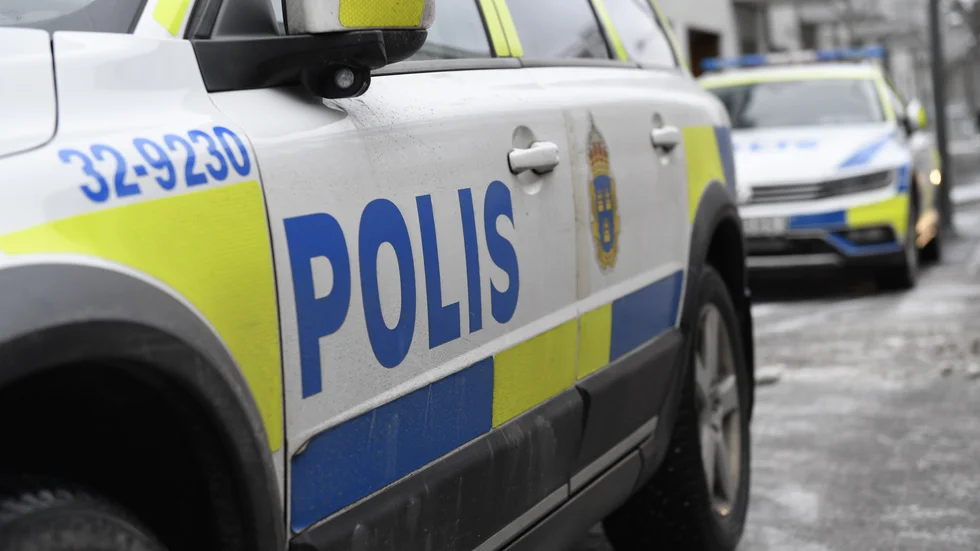 Polisen åkte ut till Stenkulla för att kontrollera om det fanns någon med kniv i området.