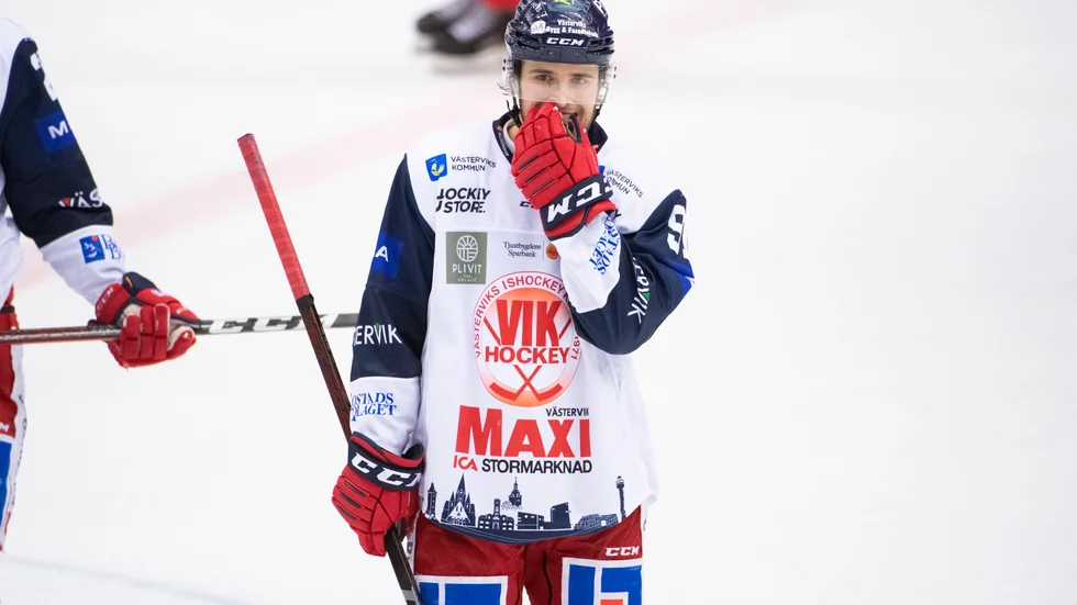 Tim Wahlgren gav VIK ledningen med 1-0.