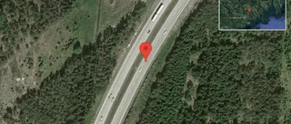 Brinnande fordon stoppar trafiken på E4