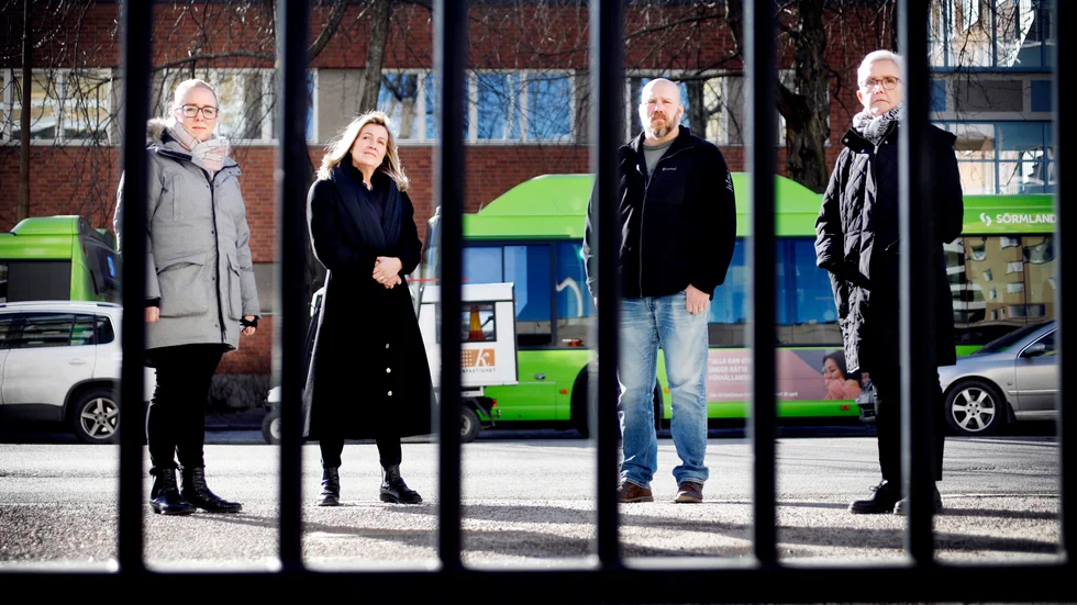 De som utreder brott i nära relation tror att betydligt fler brott sker i hemmen än vad som anmäls. På bilden syns poliserna Lena Törneskär, Irina Ericson, Claes Eriksson och Elisabeth Johansson.