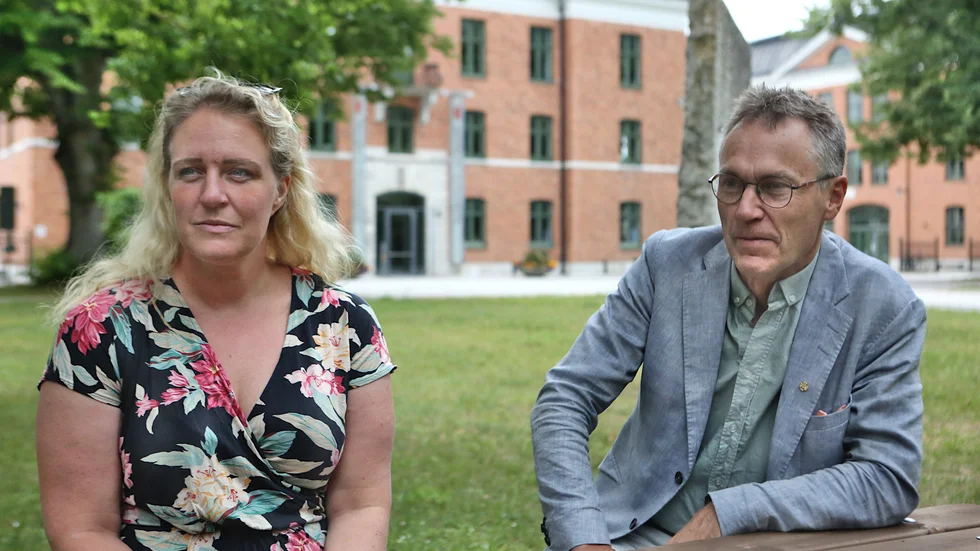 När de nästan hade lärt sig att navigera i ett nytt politiskt landskap - då kom pandemin. Hanna Westerén (S) och Lars Thomsson (C) berättar om en allvarstyngd tid i riksdagen.