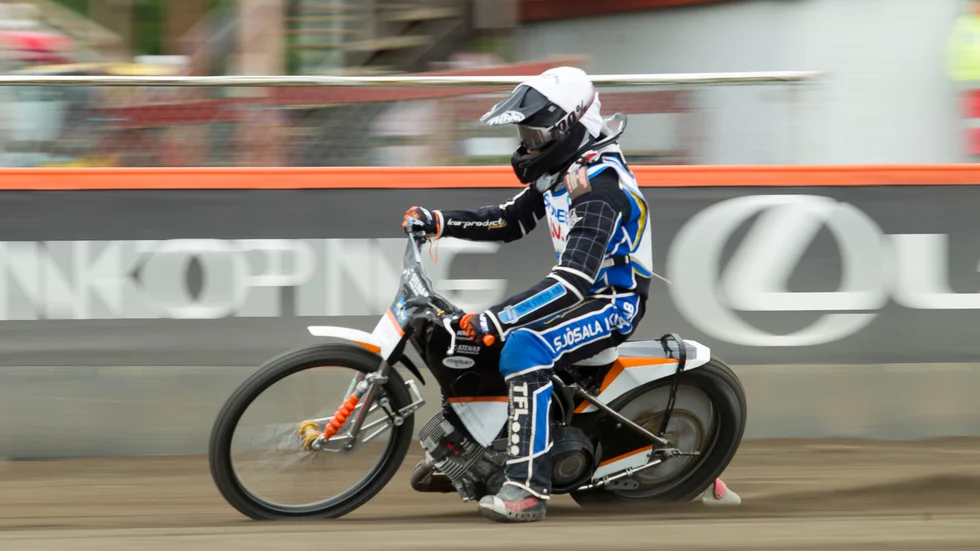 Ricky Woss tog sig vidare från semifinalen på EM i 250cc.