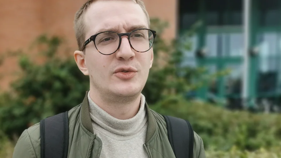 "Även om det var väldigt tufft och sjukhusledningen misskötte sig, så var våra lokala chefer på Aima ett stöd i detta, det var viktigt" säger Fredrik Gustafsson är sjuksköterska på Akademiska Sjukhuset.