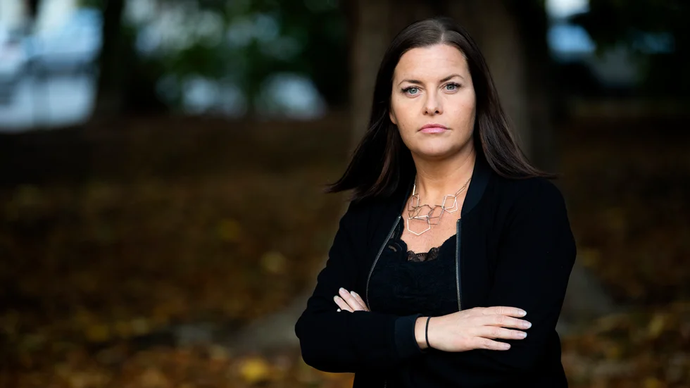När beslagen av barnpornografi blir allt större har polis och åklagare utvecklat en ny analysmetod av materialet. Kriminalinspektör Louise Åhlén är utredare på enheten för internetrelaterade sexualbrott mot barn på polisens nationella operativa avdelning (Noa).