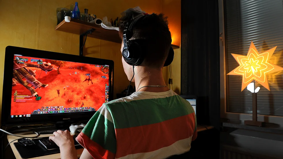 Mannen spelade WoW med sina kompisar på nätet och mottog donationer på upp till 85 000 i månaden. 