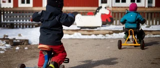 Vill ta ifrån föräldrarna makten över barnen