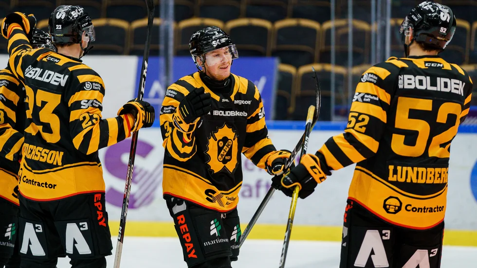 Niclas Burström blev matchhjälte mot Färjestad.