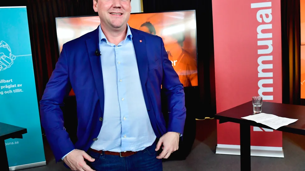 Så här nöjd var Kommunals ordförande Tobias Baudin efter överenskommelsen med Sveriges Kommuner och Regioner (SKR). Arkivbild.