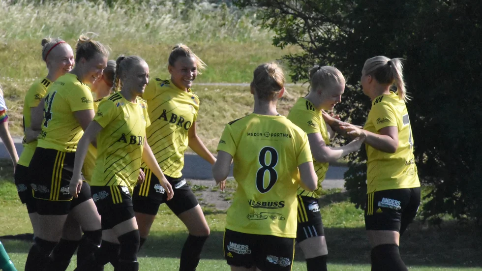 Vimmerby IF gjorde åtta mål mot Växjö.