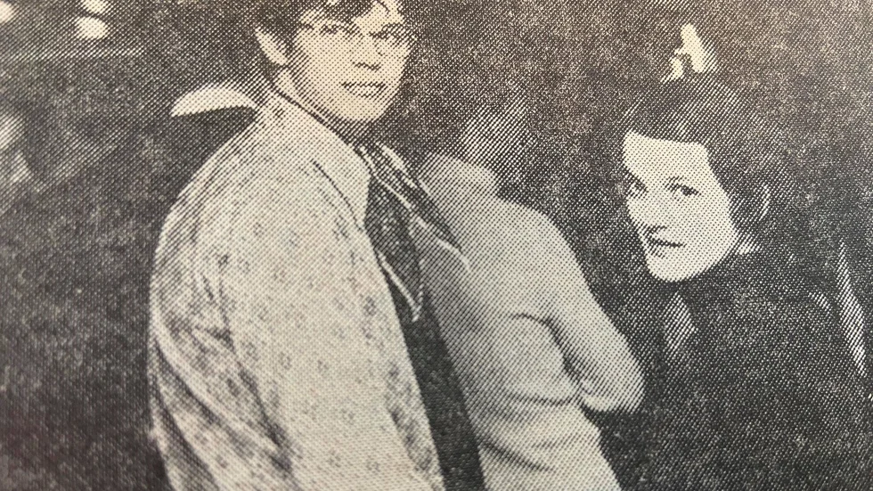 Kuriren för 50 år sedan: Anita Eriksson har bjudit upp John Halvarsson till en tur på Safirens dansgolv.

