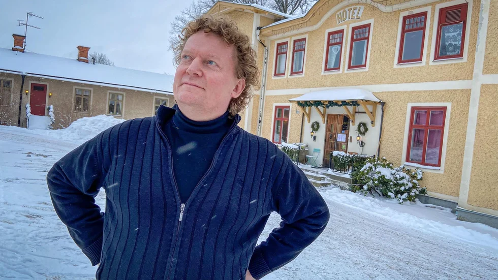 I åtta dygn låg covidsmittade Pär Asker i respirator. I dag är ägaren av Malmköpings Wärdshus på benen igen och tacksam över att vara vid liv.