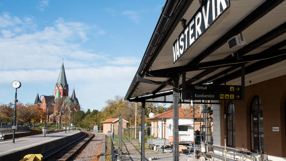 Skadegörelsen skedde på ett tåg vid Västerviks station.