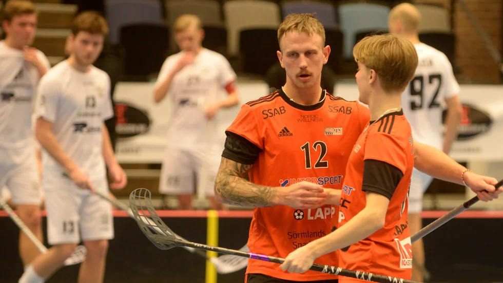 Gustaf Sandberg var under några år lagkapten i Onyx innan han gick till den nyblivna SSL-klubben Djurgården. Nu är han tillbaka där allt började, i Trosa Edanö.