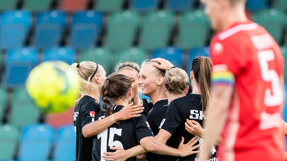 Stina Blackstenius blev målskytt när Göteborg besegrade LFC tidigare i år. Blir det seger även när lagen möts på Linköping arena på lördag får Blackstenius fira SM-guldet på sin gamla hemmaarena.