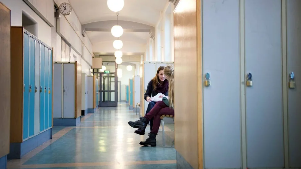 En kraftig besparingsvåg drabbar just nu svenska skolor, skriver Anette Sundqvist.