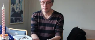 Han kan inte bli av med sina mynt