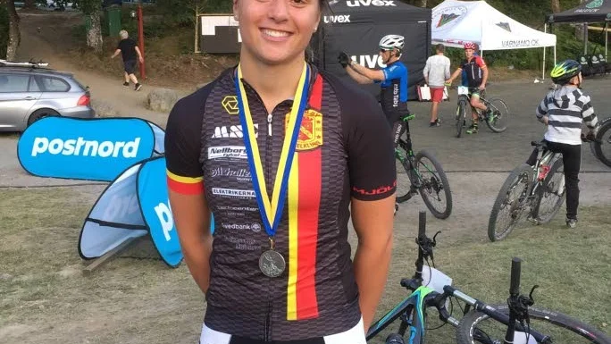 Silver. Alina Johansson blev tvåa på SM.