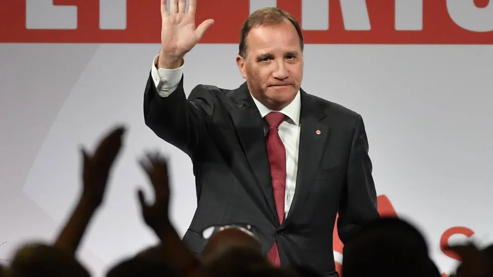 Om han inte avser ta stöd av SD är det läge för Löfven att avgå.