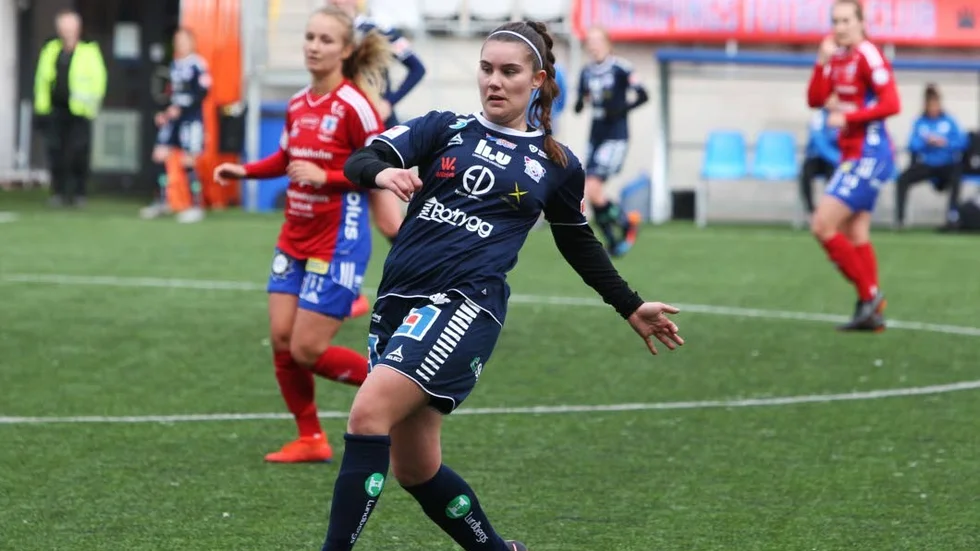 Anna Rakel Petursdottir spelade på centrala mittfältet i LFC.