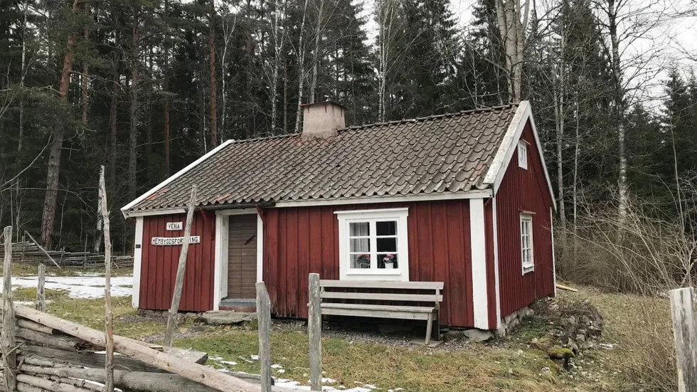 Styrelsen fick stöd för sina tankar att sälja torpet Äspebäcken. Ett första steg i ambitionen att göra sig av med fastigheter och lite inventarier, som annars riskerar att förstöras.