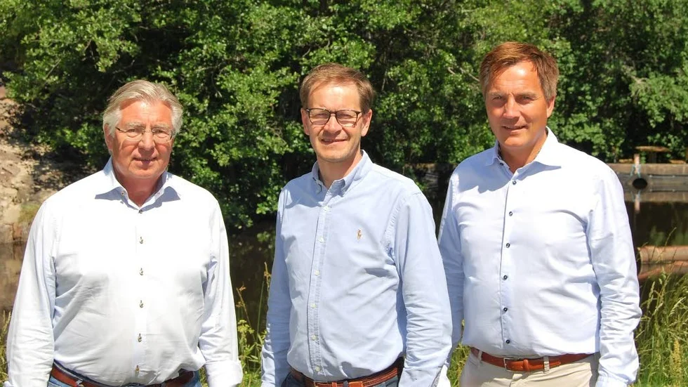 Ulf Åberg (t v) har sålt Totebo AB till Martin Johansson och Marcus Samuelsson.