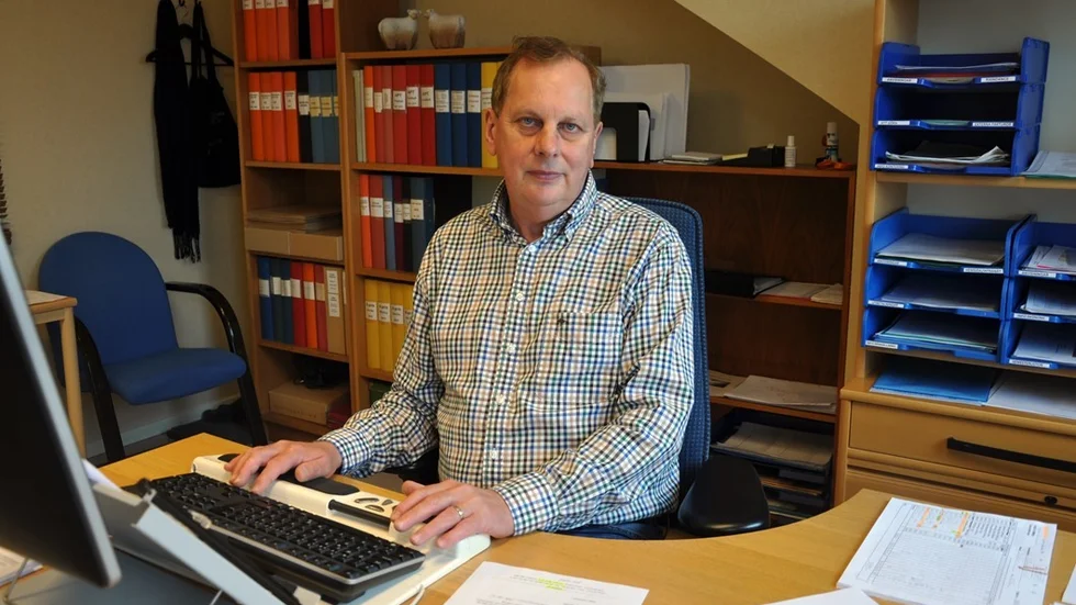Staffan Andersson, chef Vatten avlopp på tekniska avdelningen i Kinda kommun, är övertygad om att kommunen ska komma överens med berörda fastighetsägare. Foto: Alf Wesik